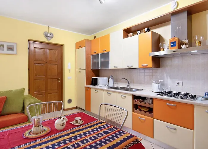 Colorful Appartement Colico