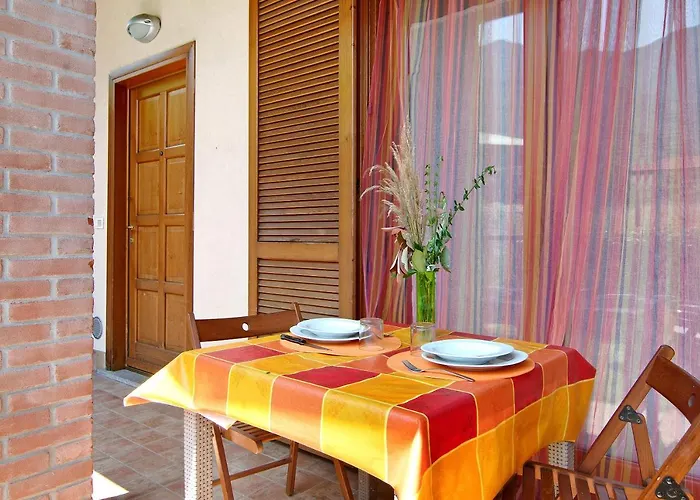 Colorful Appartement Colico